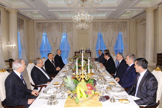 Azərbaycan Prezidenti Rusiya Hökuməti sədrinin müavini və Şimali Qafqaz respublikalarının başçılarını qəbul edib (FOTO)