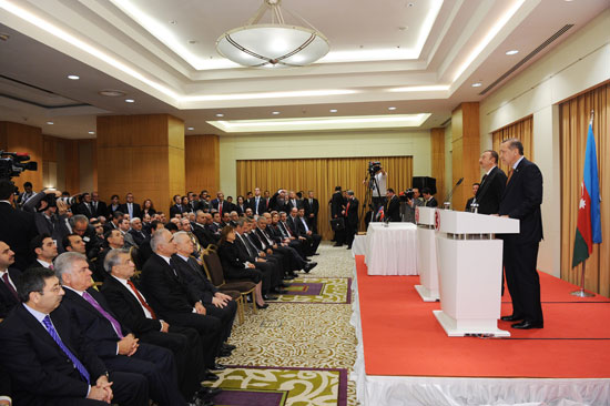 Prezident İlham Əliyev: Azərbaycan “Cənub qaz dəhlizi” layihələrinin reallaşdırmasına öz töhfəsini verir (FOTO)
