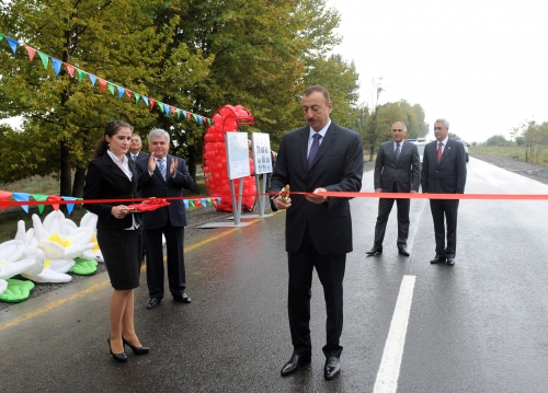 Президент Ильхам Алиев принял участие в открытии 12-километрового участка автомобильной дороги Агдаш-Ляки (ФОТО)