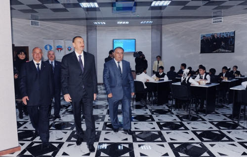 Президент Ильхам Алиев принял участие в открытии шахматной школы в Уджаре (ФОТО)