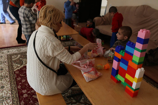 Лейла Гулиева и Роза Зяргярли на праздник Гурбан обрадовали  детей- инвалидов и сирот (фотосессия)