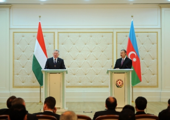 Prezident İlham Əliyev: Azərbaycan və Macarıstan beynəlxalq təşkilatlarda uğurla əməkdaşlıq edir (FOTO)