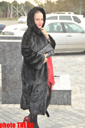 Азербайджанская актриса-певица в стиле Мерилин Монро и Марлен Дитрих  (фотосессия)