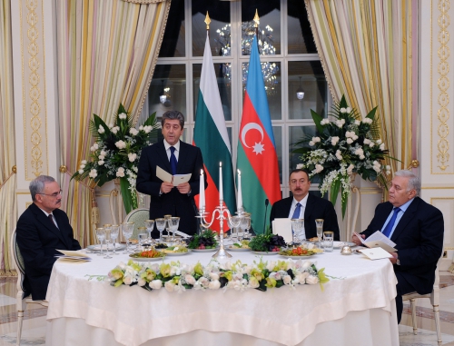 Bolqarıstan Prezidentinin şərəfinə rəsmi ziyafət verilib (FOTO)
