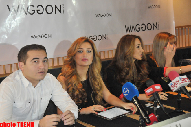 В Баку состоится новогоднее шоу с участием Таркана, группы "Блестящие" и девушек на веревках (фотосессия)