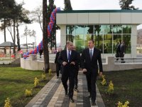 Ильхам Алиев принял участие в открытии Парка героев в Огузе (ФОТО)