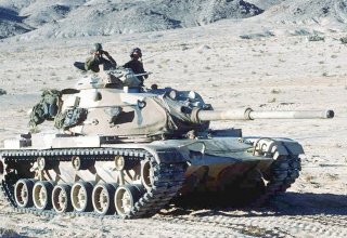 Turkey deploys 250 tanks on Syrian border