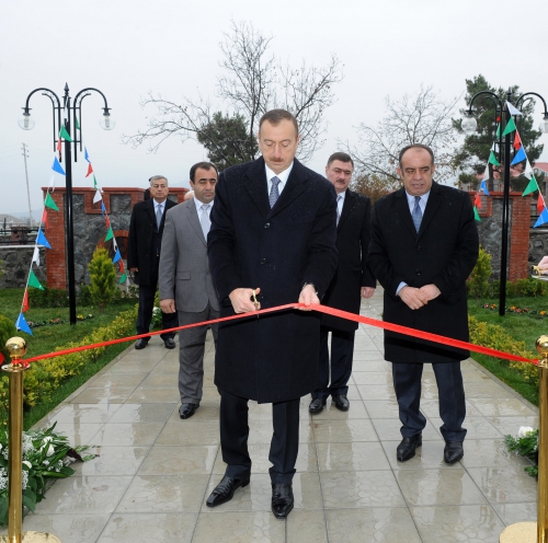 Президент Азербайджана принял участие в открытии автовокзального комплекса в Гахе (ФОТО)