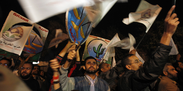 April 6 group begins sit-in until Egypt military rule ends