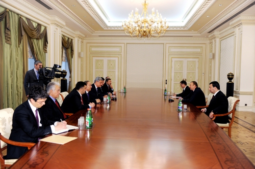 Президент Азербайджана принял председателя комитета международных связей парламента Турции