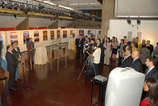 В Национальной библиотеке Аргентины создан фонд изданий об Азербайджане(ФОТО)