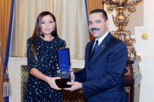 Первой леди Азербайджана Мехрибан Алиевой вручена памятная медаль Интерпола (ФОТО)