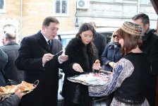 Мэр Тбилиси очарован древней частью Баку и вкусом хлеба-тендира (фото)