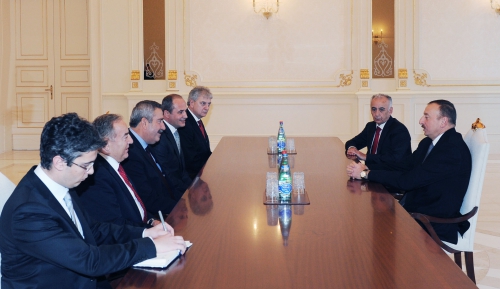 Ильхам Алиев принял делегацию под руководством главы турецкой провинции Измир (ФОТО)