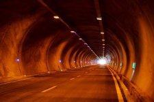 “Akkord” Gürcüstanda Sveneti-Ruisi yolunu və iki istiqamətli tuneli istismara verib (FOTO)