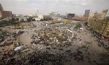 Полиция применила слезоточивый газ для разгона манифестантов у дворца президента в Каире