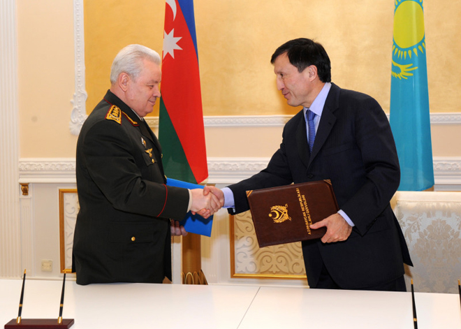 Azerbaijan, Kazakhstan approve cooperation plan in defense sphere (PHOTO)