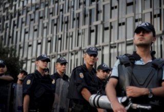 Qəzet: Türkiyədə 80 polis vəzifəsindən azad edilib