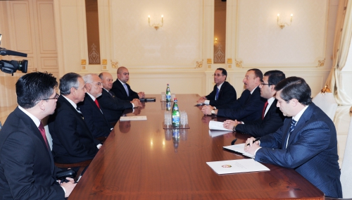 Ильхам Алиев принял делегацию во главе с членом сената Мексики