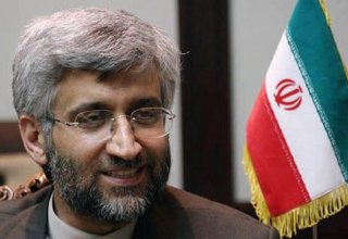 Presidential hopefuls from conservative camp might step back in favor of Saeed Jalili