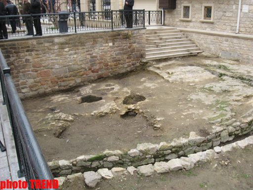 В Древней части Баку состоялось открытие Археологического парка и бюста Азиму Азимзаде (фотосессия)
