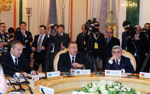 Президент Ильхам Алиев: Азербайджан привержен своему участию и активному сотрудничеству в рамках СНГ (ФОТО)