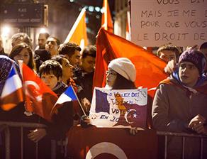 Number of protesting Turks in France reaches 5,000