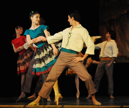 Премьера балета "Арлезианка" в Баку прошла при аншлаге: "Ваш театр один  из лучших" (фотосессия)