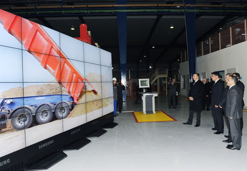 Ilham Aliyev inaugurates plant of modern construction materials “AAC” in Garadag district (PHOTO)