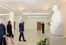 Ильхам Алиев: Проводимые в здравоохранении реформы высоко оцениваются не только в Азербайджане, но уже и в мире (ФОТО)