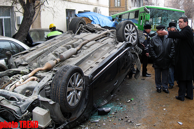 Дорожная полиция Баку о трусливых водителях и смертности в ДТП