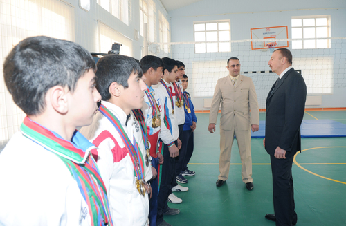 Azerbaijani President opens new building for secondary school in Goranboy (PHOTO)