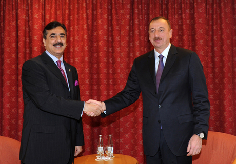 Azerbaijani President meets with Pakistani PM