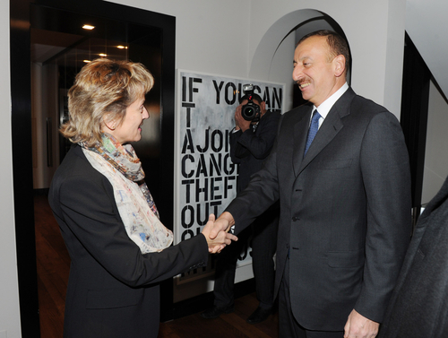 Azerbaijani President meets Swiss counterpart in Davos