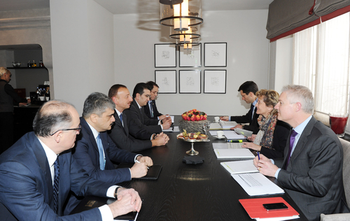 Ильхам Алиев встретился с Президентом Швейцарии