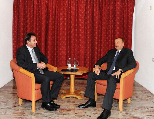 Президент Азербайджана встретился с гендиректором австрийской компании OMV