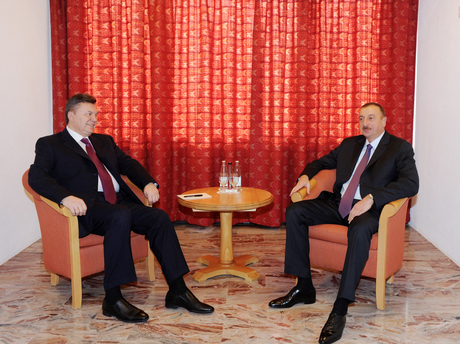 Davosda İlham Əliyevlə Viktor Yanukoviçin görüşü olub (FOTO)