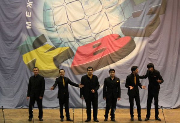 Команды из Азербайджана добились успеха на международном фестивале "КиВиН-2013"