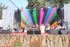Азербайджанский ансамбль старинных инструментов принял участие в международном фестивале в Индии (фото)