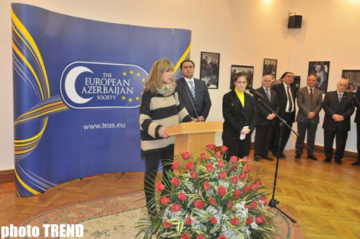 Unique work of French photographer devoted to Khojaly tragedy presented in Baku (PHOTO)