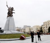 Prezident İlham Əliyev: Azərbaycan dövləti güclü milli təməl üzərində qurulub (FOTO)