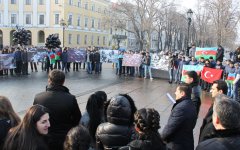 Xocalı soyqırımının 20-ci ildönümü ilə bağlı Odessada etiraz yürüşü keçirilib (FOTO)