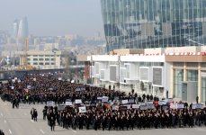 President of Azerbaijan honors memory of Khojaly genocide victims (PHOTO)