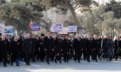 Azərbaycan Prezidenti və xanımı Xocalı faciəsi qurbanlarının abidəsini ziyarət edib (ƏLAVƏ OLUNUB) (FOTO)