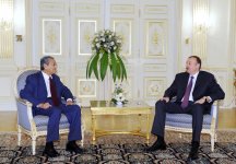 Президент Азербайджана принял бывшего премьер-министра Малайзии