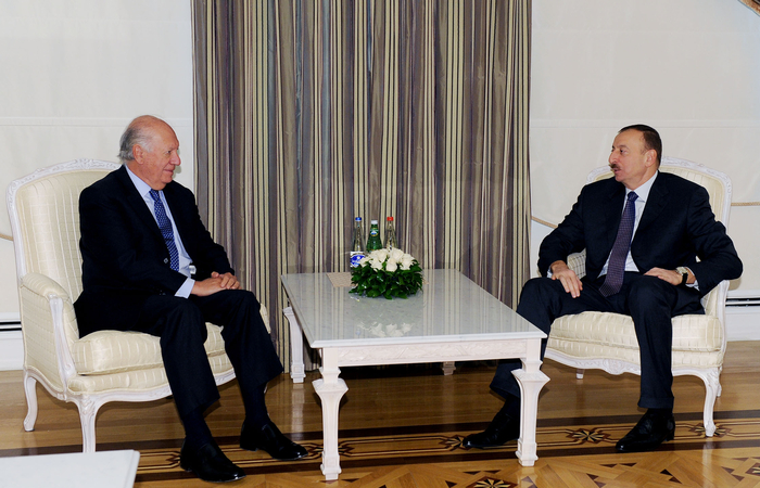 Ильхам Алиев встретился с экс-президентом Чили