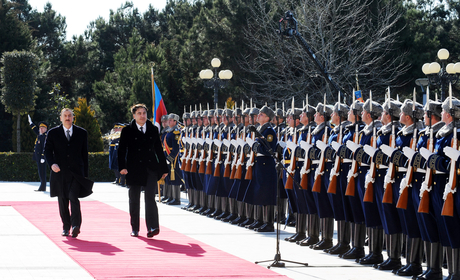 Bakıda Gürcüstan Prezidenti Mixail Saakaşvilinin rəsmi qarşılanma mərasimi olub (FOTO)