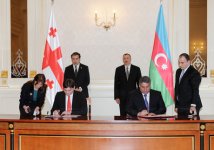 Azərbaycan və Gürcüstan arasında iki sənəd imzalanıb