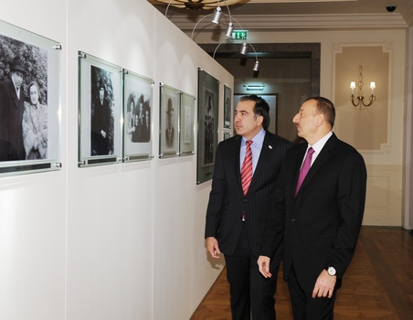 Gürcüstan Prezidenti Mixail Saakaşvili Heydər Əliyev Fondunda olub (FOTO)