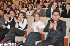 Азербайджанские телеведущие со своими вторыми половинками (фото)